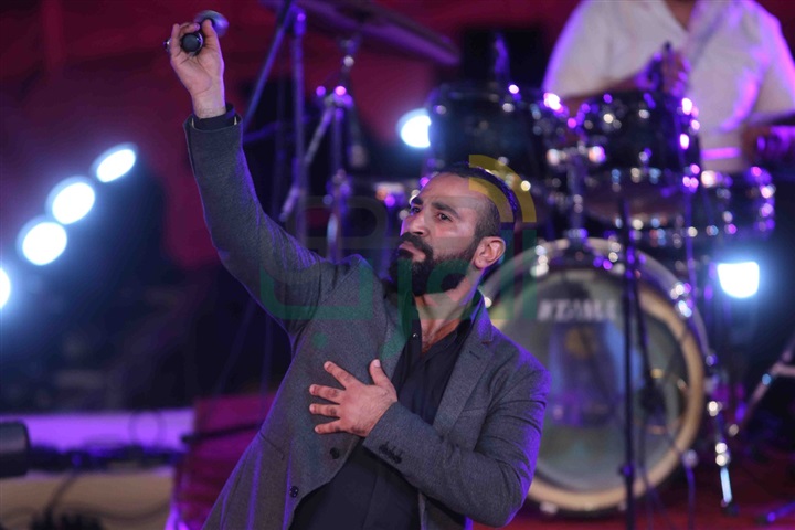 بالصور.. سمية الخشاب وأحمد سعد يشعلان مهرجان الأوبرا بالمسرح الروماني بالصور.. سمية الخشاب وأحمد سعد يشعلان مهرجان الأوبرا بالمسرح الروماني