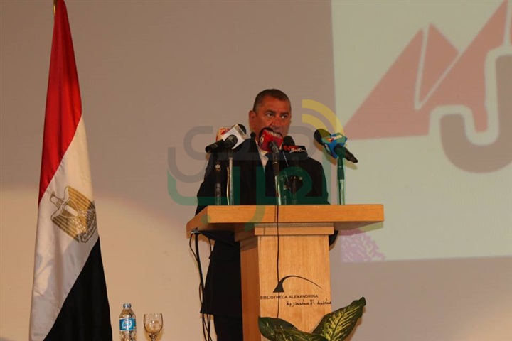 بالصور.. محافظ كفر الشيخ يشهد حفل احياء ذكرى أحمد زويل
