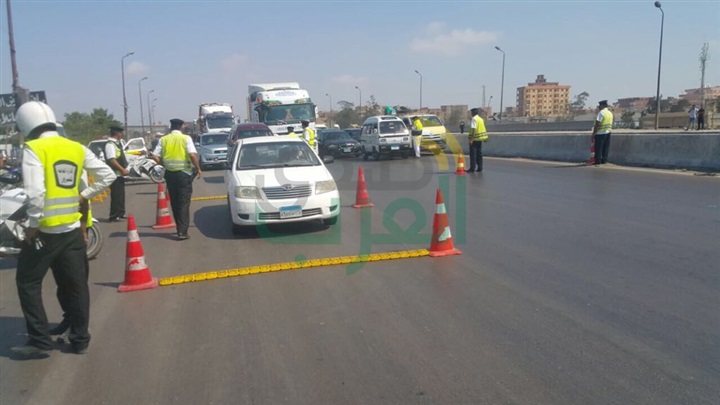 بالصور.. حملات مرورية على الطرق الصحراوية