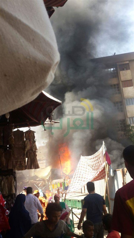 إصابة ثلاثة أشخاص وخسائر 3 مليون جنيه فى حريق خيم ببنها