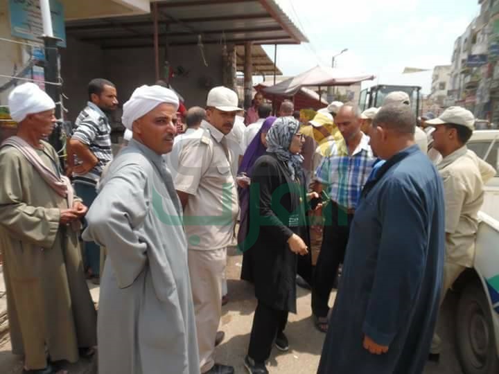 بالصور.. رئيس الحامول تقود حملة لإزالة التعديات علي الأراضي الزراعية