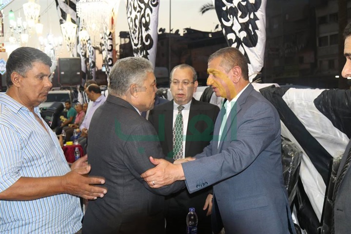 بالصور.. محافظ كفر الشيخ يقدم واجب العزاء لأسرة رئيس هيئة الأبنية التعليمية