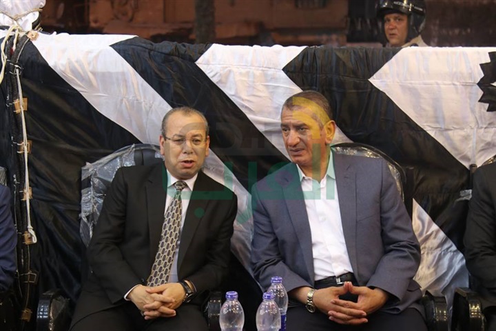 بالصور.. محافظ كفر الشيخ يقدم واجب العزاء لأسرة رئيس هيئة الأبنية التعليمية
