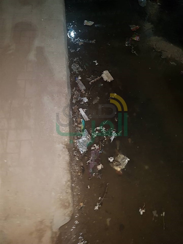 بالصور.. مياه الصرف الصحى تغرق منطقة الشئون بقنا