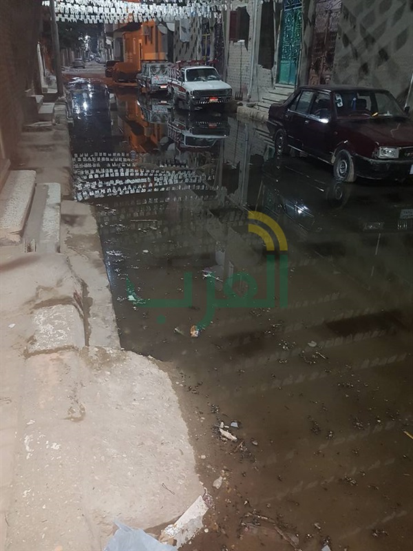 بالصور.. مياه الصرف الصحى تغرق منطقة الشئون بقنا