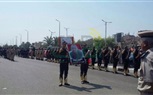 بالصور.. الآلاف يشيعون شهيد الشرطة بقنا يتقدمهم المحافظ ومدير الأمن
