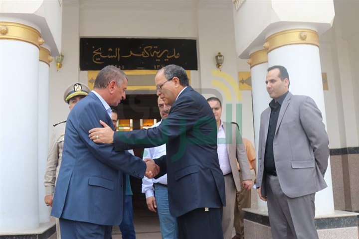 بالصور.. محافظ كفر الشيخ يهنئ مديرا الأمن الجديد والمباحث الجنائية