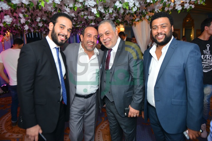 بالصور .. حماقي وساموزين وبوسي ودينا يشعلون زفاف ابنة عم أشرف زكي بالصور .. حماقي وساموزين وبوسي ودينا يشعلون زفاف ابنة عم أشرف زكي