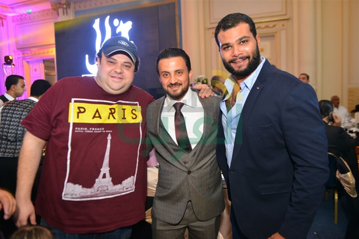 بالصور .. حماقي وساموزين وبوسي ودينا يشعلون زفاف ابنة عم أشرف زكي بالصور .. حماقي وساموزين وبوسي ودينا يشعلون زفاف ابنة عم أشرف زكي