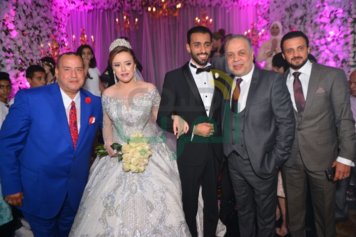 بالصور .. حماقي وساموزين وبوسي ودينا يشعلون زفاف ابنة عم أشرف زكي بالصور .. حماقي وساموزين وبوسي ودينا يشعلون زفاف ابنة عم أشرف زكي