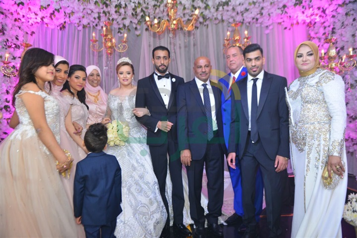 بالصور .. حماقي وساموزين وبوسي ودينا يشعلون زفاف ابنة عم أشرف زكي بالصور .. حماقي وساموزين وبوسي ودينا يشعلون زفاف ابنة عم أشرف زكي