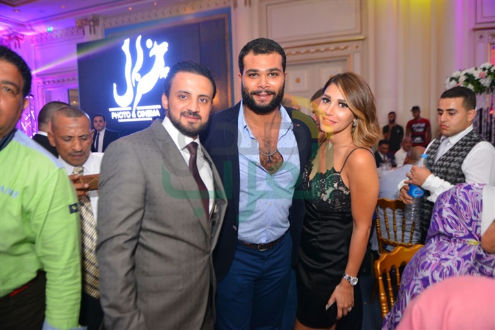 بالصور .. حماقي وساموزين وبوسي ودينا يشعلون زفاف ابنة عم أشرف زكي بالصور .. حماقي وساموزين وبوسي ودينا يشعلون زفاف ابنة عم أشرف زكي