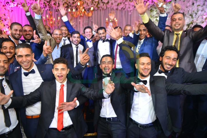 بالصور .. حماقي وساموزين وبوسي ودينا يشعلون زفاف ابنة عم أشرف زكي بالصور .. حماقي وساموزين وبوسي ودينا يشعلون زفاف ابنة عم أشرف زكي