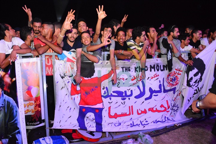 بالصور .."الكينج " يفتتح حفل الساحل الشمالي بـ " هيلا هيلا" بالصور .."الكينج " يفتتح حفل الساحل الشمالي بـ " هيلا هيلا"
