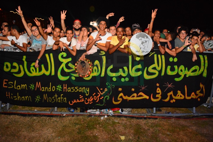 بالصور .."الكينج " يفتتح حفل الساحل الشمالي بـ " هيلا هيلا" بالصور .."الكينج " يفتتح حفل الساحل الشمالي بـ " هيلا هيلا"