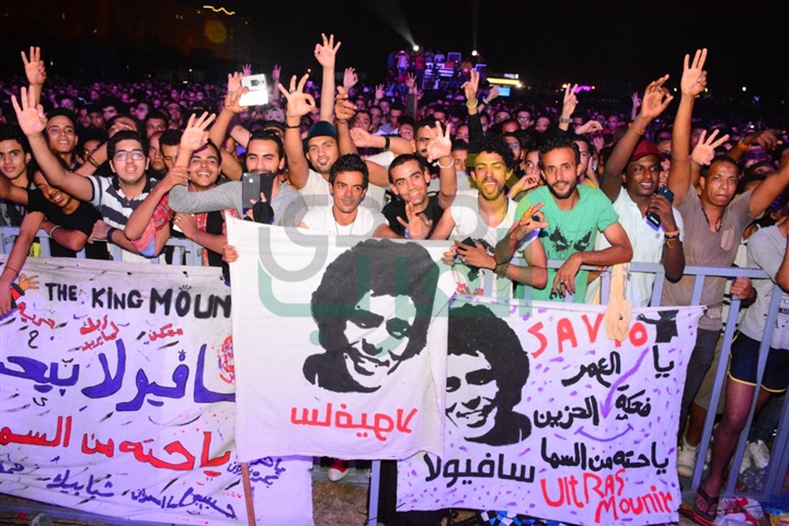 بالصور .."الكينج " يفتتح حفل الساحل الشمالي بـ " هيلا هيلا" بالصور .."الكينج " يفتتح حفل الساحل الشمالي بـ " هيلا هيلا"