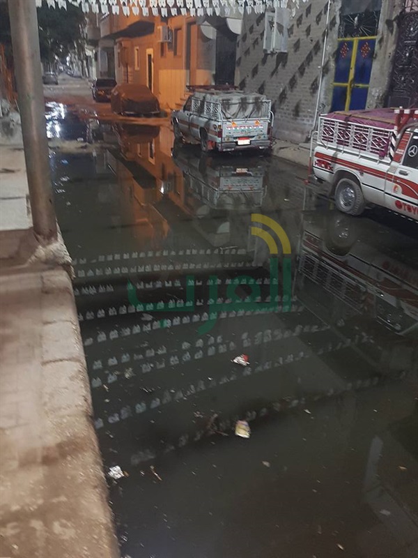 بالصور.. مياه الصرف الصحى تغرق منطقة الشئون بقنا