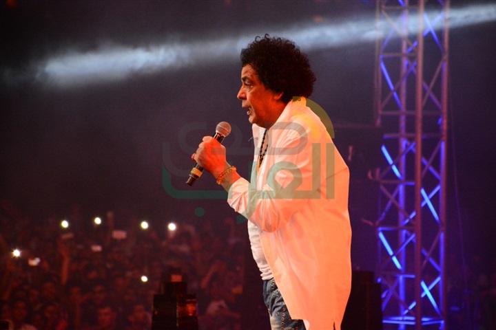 بالصور .."الكينج " يفتتح حفل الساحل الشمالي بـ " هيلا هيلا" بالصور .."الكينج " يفتتح حفل الساحل الشمالي بـ " هيلا هيلا"