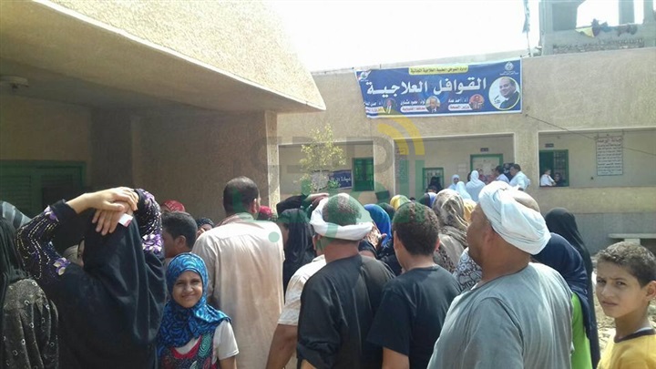 الكشف على 560 مريض فى قافلة طبية بسندوة الكشف على 560 مريض فى قافلة طبية بسندوة