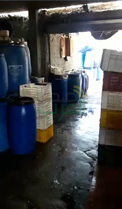ضبط 4 طن مخلل داخل مصنع بدون ترخيص بالشرقية ضبط 4 طن مخلل داخل مصنع بدون ترخيص بالشرقية