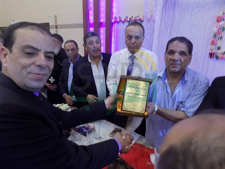 تعليم الرياض بكفر الشيخ يكرم أوائل الشهادات والمحالين للتقاعد