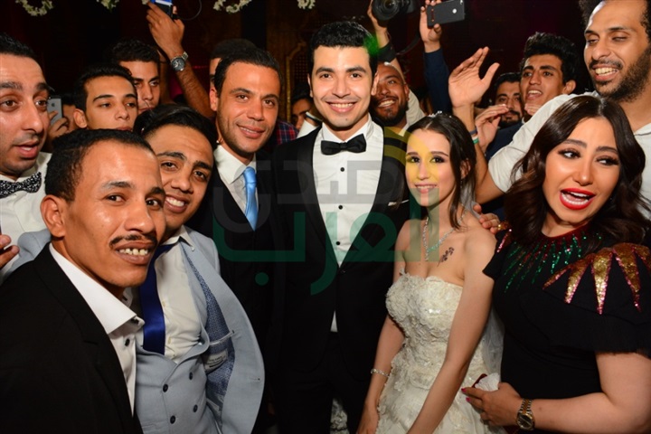 بالصور.. تامر حسني والسقا وقمر يشعلون آخر فقرات زفاف محمد أنور بالصور.. تامر حسني والسقا وقمر يشعلون آخر فقرات زفاف محمد أنور