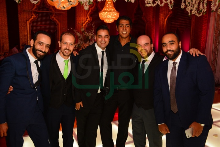 بالصور.. تامر حسني والسقا وقمر يشعلون آخر فقرات زفاف محمد أنور بالصور.. تامر حسني والسقا وقمر يشعلون آخر فقرات زفاف محمد أنور
