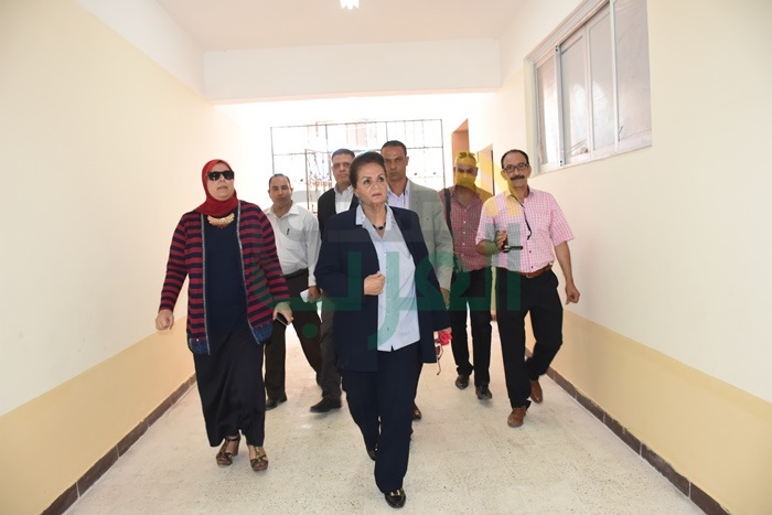 بالصور.. جولة تفقدية لمحافظ البحيرة بالمدارس الجديدة