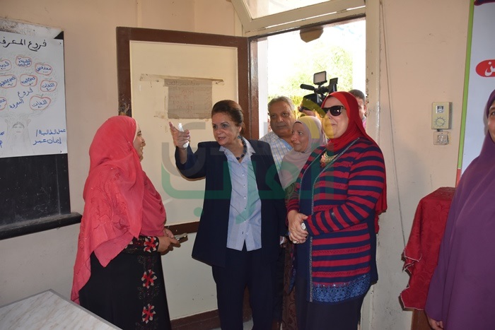 بالصور.. جولة تفقدية لمحافظ البحيرة بالمدارس الجديدة