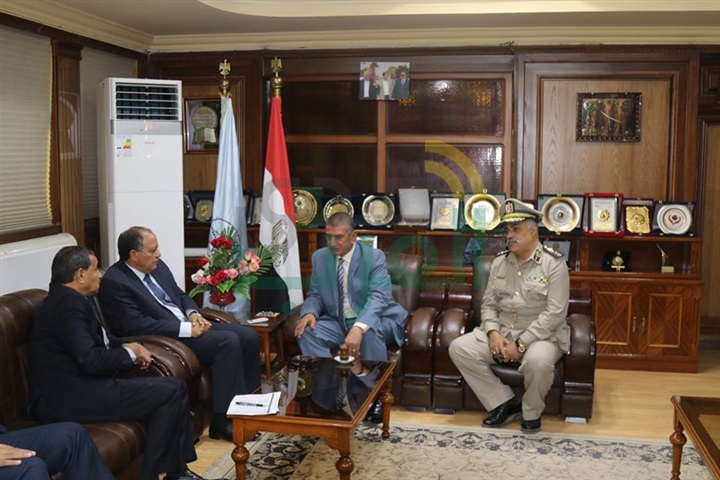 التعديات على نهر النيل وبحيرة البرلس ضمن مباحثات محافظ كفر الشيخ ومدير الأمن 