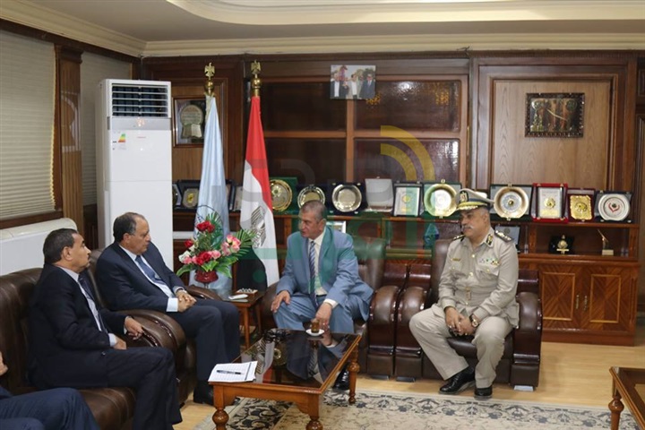 التعديات على نهر النيل وبحيرة البرلس ضمن مباحثات محافظ كفر الشيخ ومدير الأمن 
