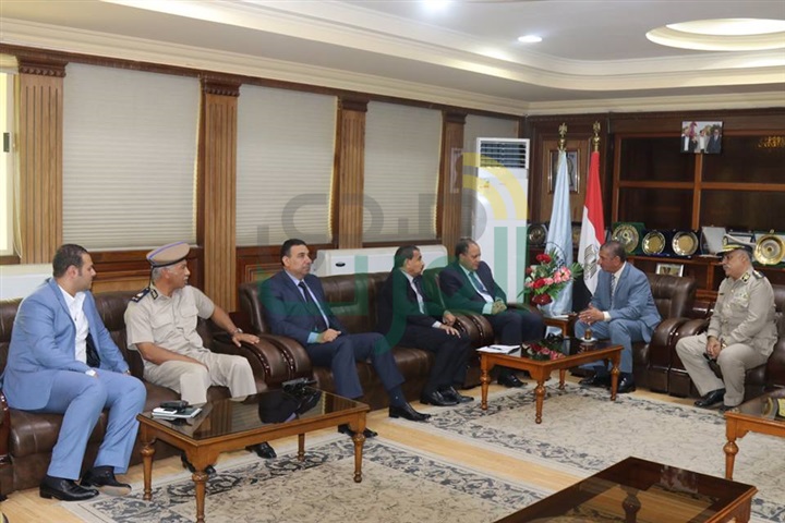 التعديات على نهر النيل وبحيرة البرلس ضمن مباحثات محافظ كفر الشيخ ومدير الأمن 