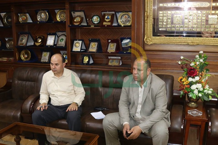 التعديات على نهر النيل وبحيرة البرلس ضمن مباحثات محافظ كفر الشيخ ومدير الأمن 