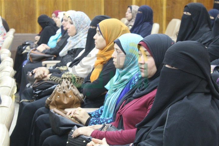قافلة علماء الأزهر تحاضر لشباب المعسكرات الصيفية بمطروح 