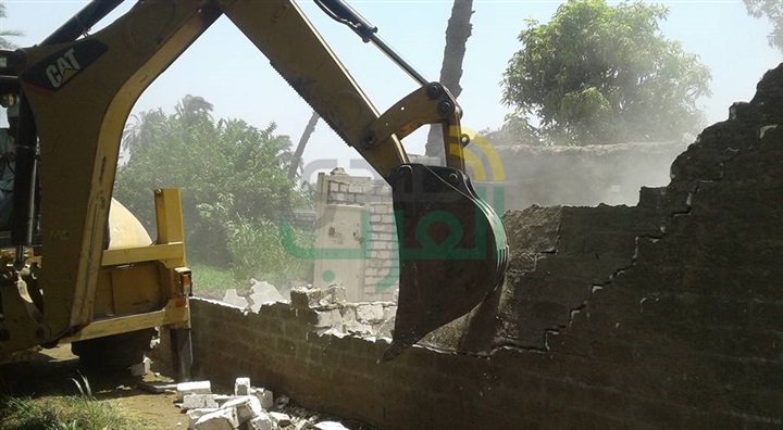 إزالة 28 حالة تعدى على أملاك الدولة بسوهاج