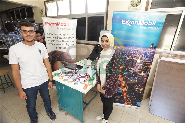 بالصور.. " إكسون موبيل مصر" تحتفل بطلاب قسم البتروكيماويات بنظام STEM التعليمي