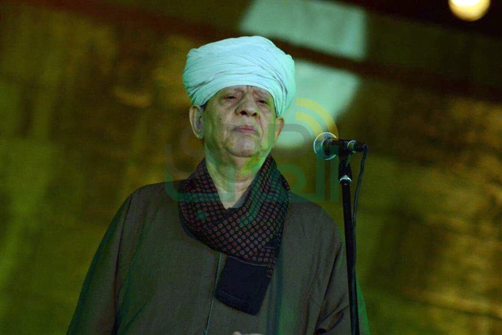 بالصور .. ياسين التهامي يحي الليلة الرابعة لـ" محكي القلعة" بحضور الآلاف بالصور .. ياسين التهامي يحي الليلة الرابعة لـ" محكي القلعة" بحضور الآلاف