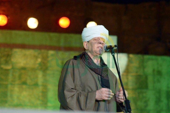 بالصور .. ياسين التهامي يحي الليلة الرابعة لـ" محكي القلعة" بحضور الآلاف بالصور .. ياسين التهامي يحي الليلة الرابعة لـ" محكي القلعة" بحضور الآلاف
