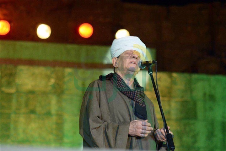 بالصور .. ياسين التهامي يحي الليلة الرابعة لـ" محكي القلعة" بحضور الآلاف بالصور .. ياسين التهامي يحي الليلة الرابعة لـ" محكي القلعة" بحضور الآلاف