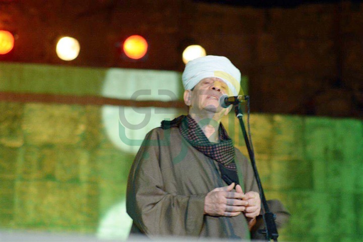 بالصور .. ياسين التهامي يحي الليلة الرابعة لـ" محكي القلعة" بحضور الآلاف بالصور .. ياسين التهامي يحي الليلة الرابعة لـ" محكي القلعة" بحضور الآلاف