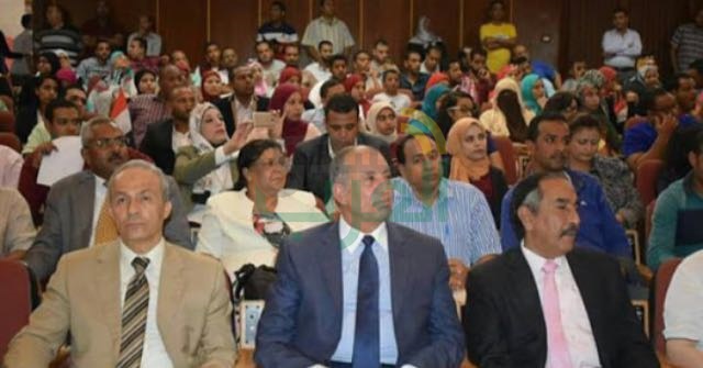 محافظ البحر الأحمر يدشن " فكرة لبكرة " لمساهمة الشباب بأفكارهم لبناء الوطن
