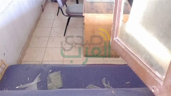 بالصور.. تحطيم مكتب مدير محطة بنها بسبب تعطيل حركة القطارات