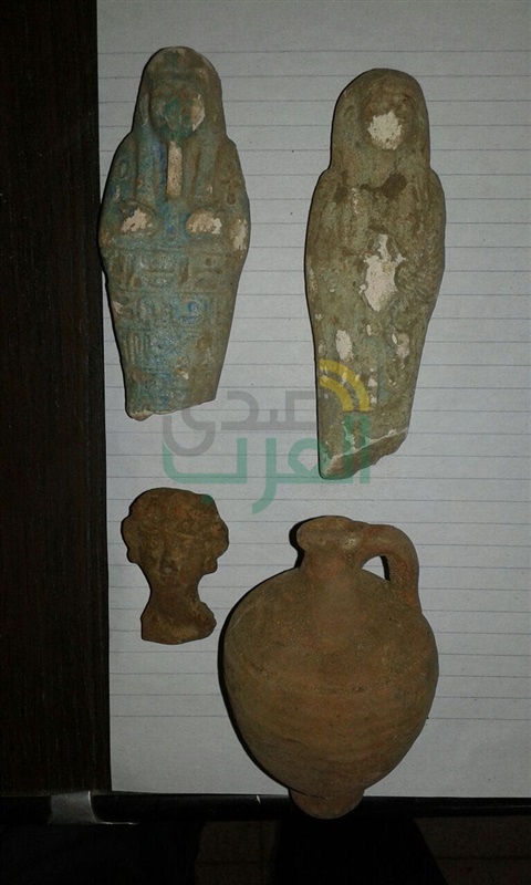 بالصور.. سقوط مافيا الاتجار في الآثار بالمنيا