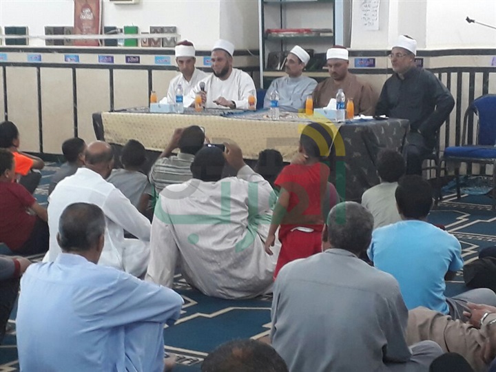 "مساجد الأسكندرية تتوهج فى أمسيات دينية تحت عنوان: ليشهدوا منافع لهم "