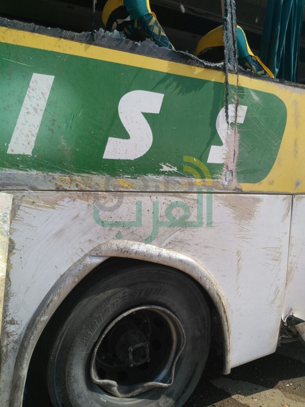 ننشر صور حادث تصادم أتوبيس بآخر بطريق العين السخنة 