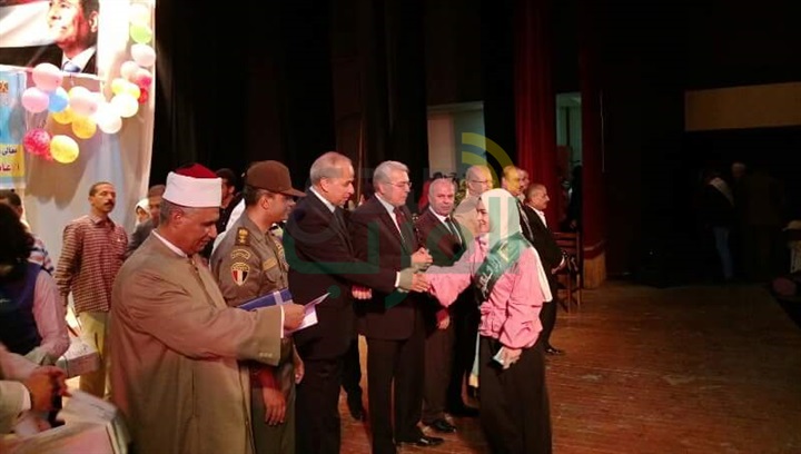 بالصور.. محافظ القليوبية يكرم أوائل الطلبة بقصر ثقافة بنها