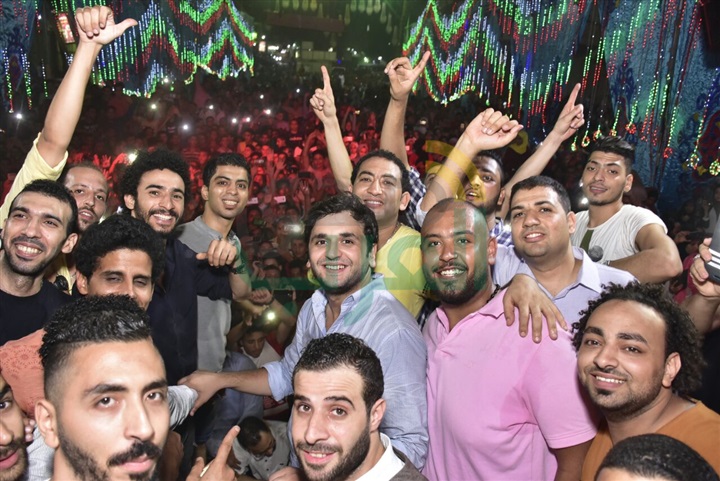  بالصور.. مصطفي خاطر يحتفل بزفافه وسط أهله وجمهوره بـ "الخصوص"