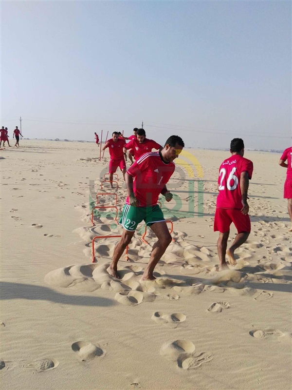 بالصور.. تدريبات نادى المنيا بالصحراء إستعدادا للممتاز ب