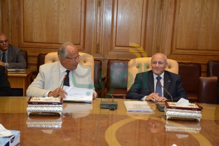 "الإنتاج الحربي" و"التنمية المحلية" تبحثان التعاون في تنفيذ عدد من المشروعات