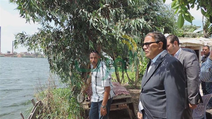 مديرا أمن كفر الشيخ والبحث الجنائي يقودان حملة لإزالة التعديات على بحيرة البرلس